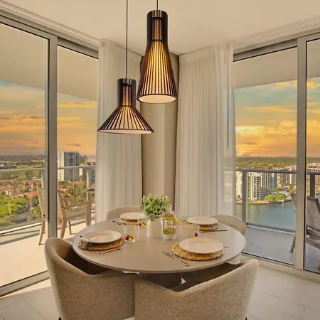Appartamento High Floor With Stunning Views, Amazing Pools